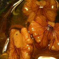 Орехи с медом – лечебные свойства, витаминный состав, в каких случаях принимать Грецкий орех с медом польза для организма